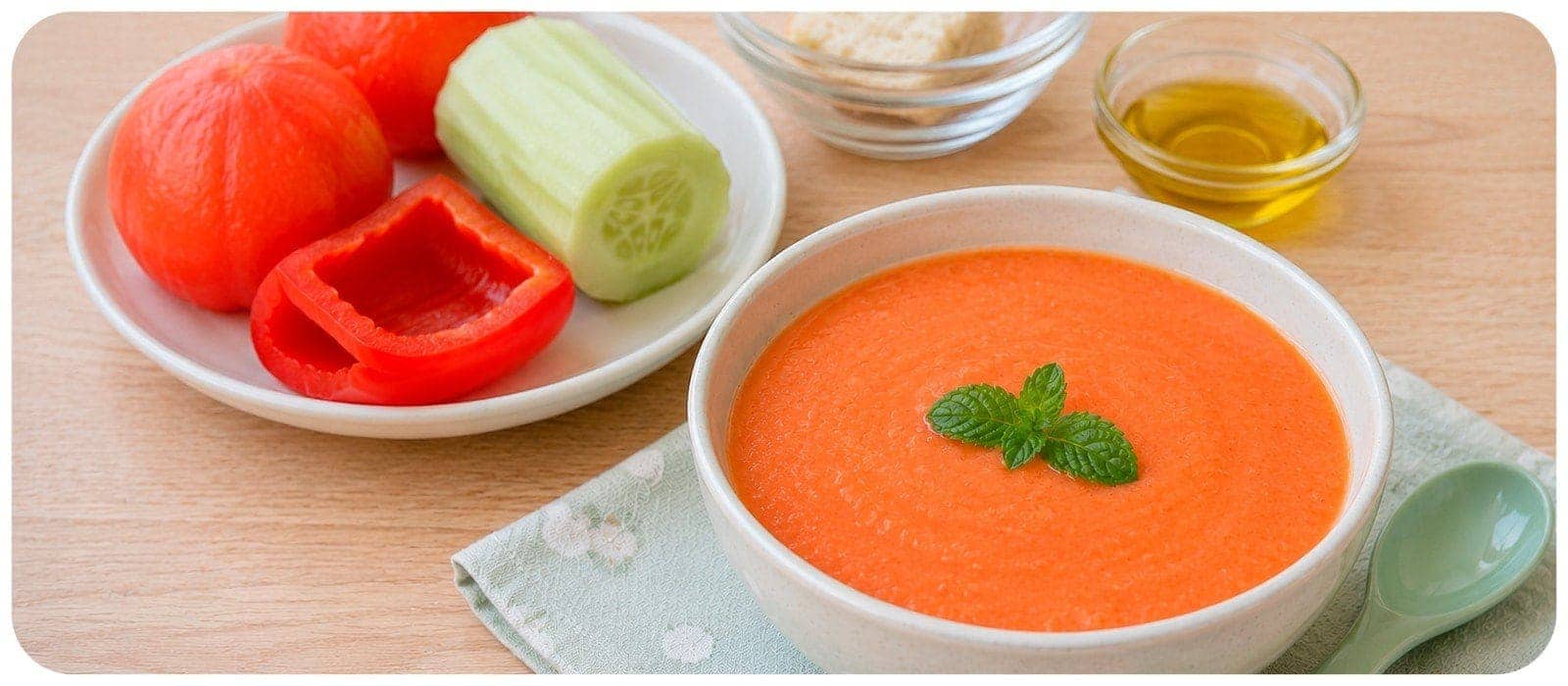 Gazpacho suave para bebé sin sal sin vinagre - receta verano alimentación complementaria