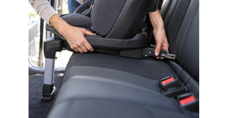 Cómo elegir una silla de coche: guía técnica (i-Size, ISOFIX, top tether y tests)